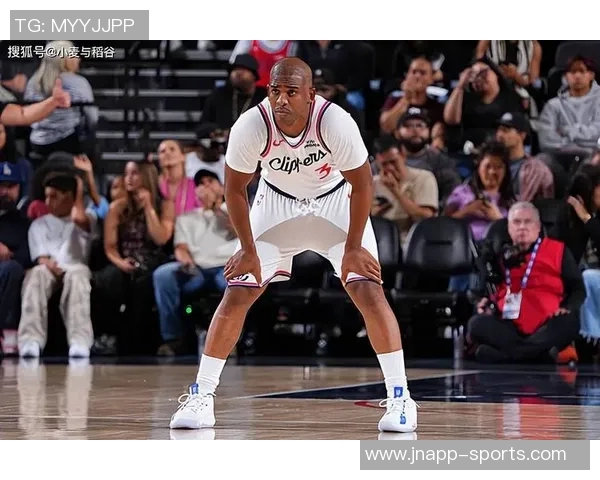 保罗首次主场比赛感受极佳期待常规赛的到来 保罗首次主场比赛感受极佳期待常规赛的到来